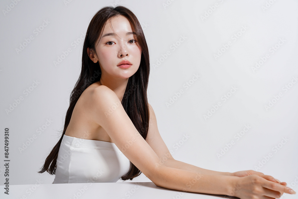 美しい若いアジア女性のビューティー ポートレート