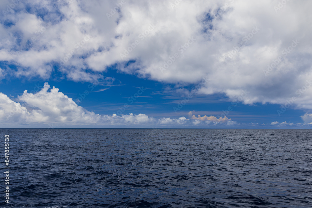小笠原諸島 海と青い空
小笠原諸島 海と青い空