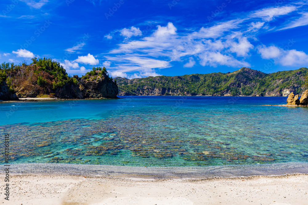 Fototapeta premium 小笠原諸島 宮之浜から望む絶景 