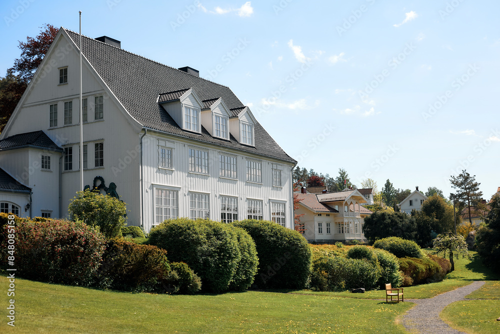 house in the garden