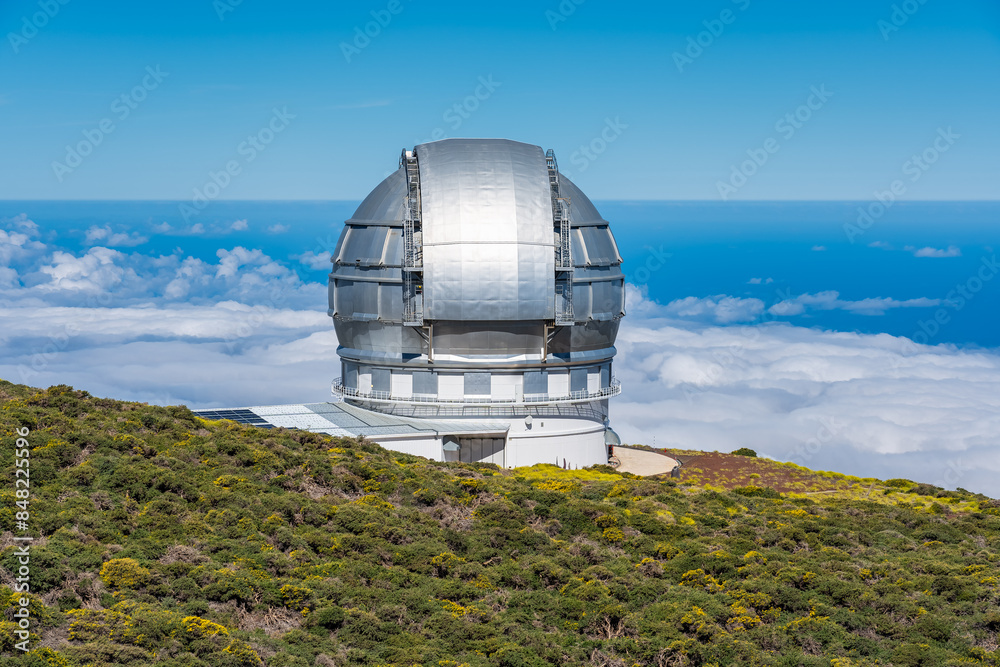 Fototapeta premium Astronomical telescope at the summit of Roque de los Muchachos, La Palma, Canary Islands.