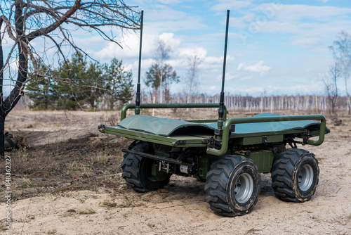 Foto Ground military robot for cargo transportation and evacuation