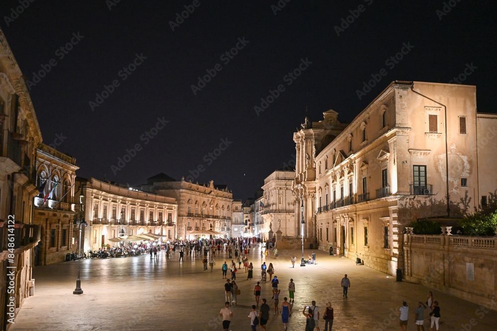 Fototapeta premium Piazza del Duomo - Syracuse, Sicily, Italy