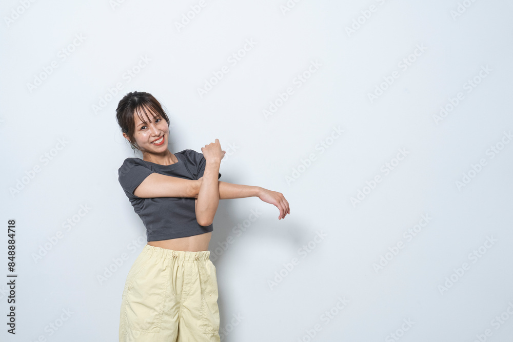 運動をする女性 運動をする女性