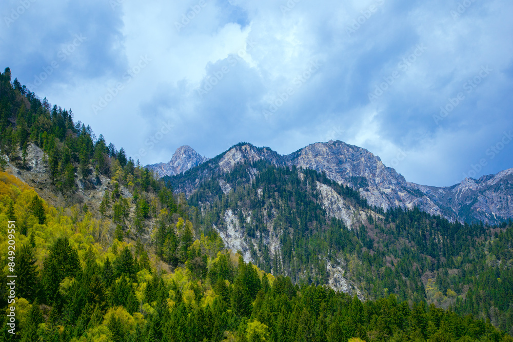 Fototapeta premium Jiuzhaigou, Aba, Sichuan Province - lakes and mountains under the blue sky