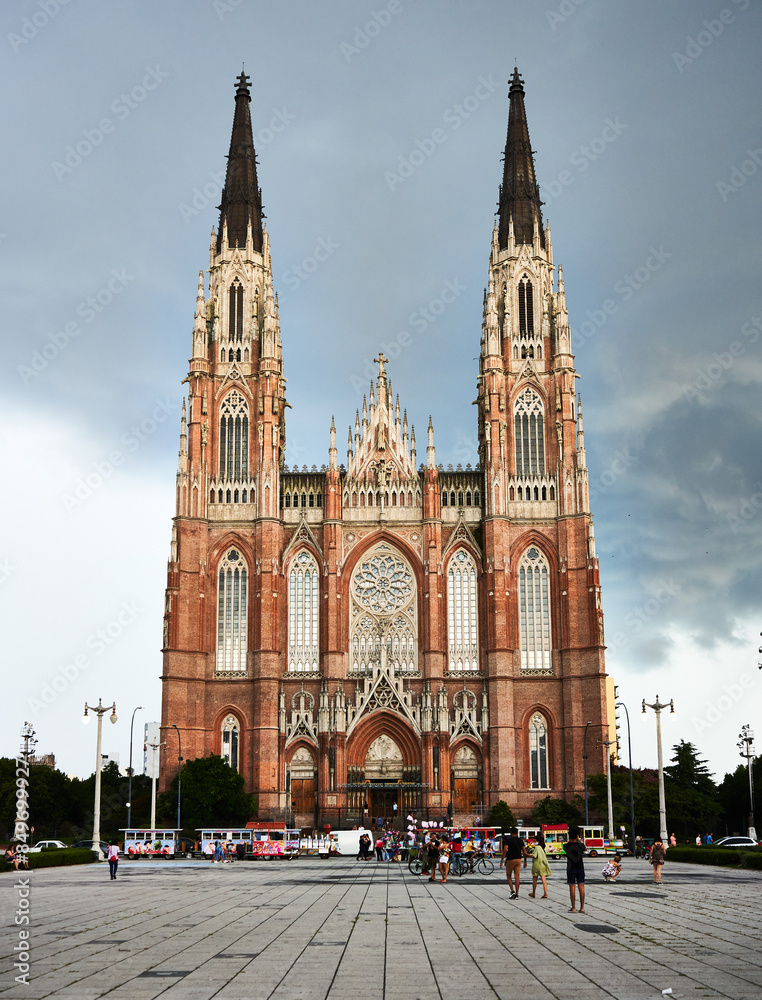 Fototapeta premium details of the silver cathedral ciudad la plata