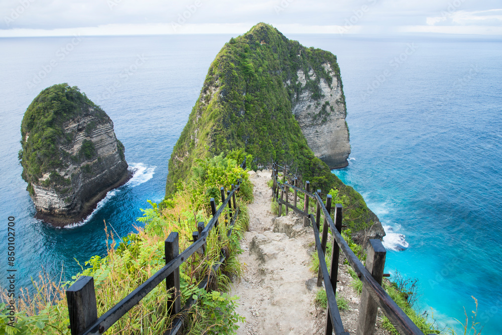 Beautiful view of Kelingking Beach on Nusa Penida island, Indonesia