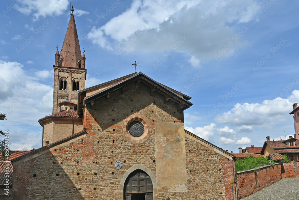 Fototapeta premium Saluzzo, la Chiesa di San Giovanni - Cuneo, Piemonte