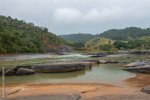 Paisagens do Rio Manhuaçú no Município de Aimorés Minas Gerais, brasil.