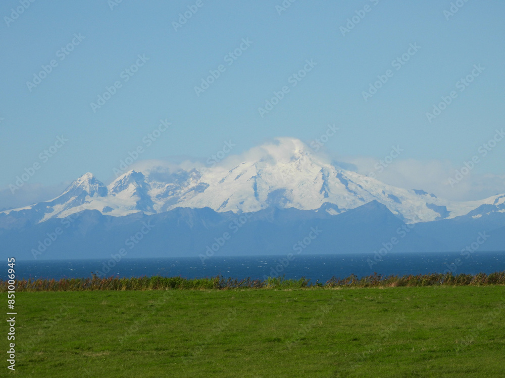 Fototapeta premium Kenai mountain range along the Seward Highway in Alaska