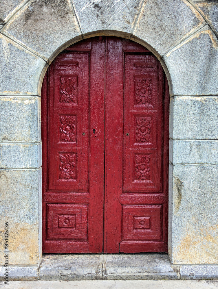 Φωτογραφία Sanctuary of the Virgen de la Asuncion del Cebrano in the council of Teverga, in the Las Ubiñas-La Mesa Natural Park