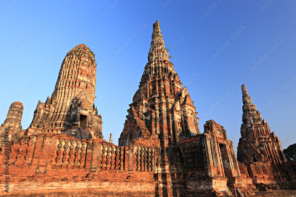 Wat Chaiwatthanaram Beautiful and grand historical site in Phra Nakhon Si Ayutthaya, Thailand Wat Chaiwatthanaram Beautiful and grand historical site in Phra Nakhon Si Ayutthaya, Thailand