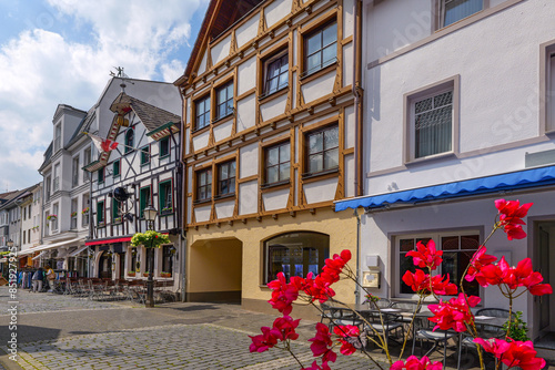 Ahrweiler (Bad Neuenahr-Ahrweiler) Historische Altstadt © Comofoto