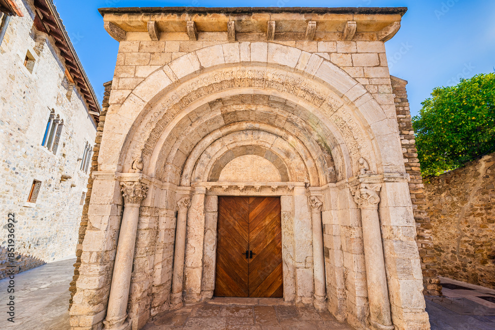 Fototapeta premium Besalú, Catalonia, Spain: Saint Julian church hospital, original 12th century facade