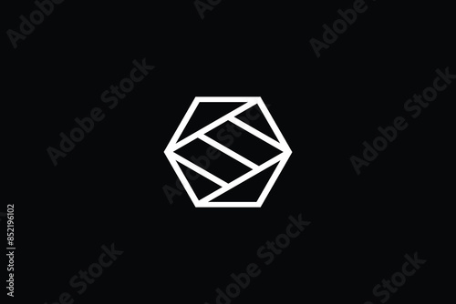 jewellers logo, b logo, jewelry logo, jewellery, shining diamond stones logo, Diamond logo template with creative line concept, gem icon, crystal logo, gem vector, emerald logo, Trendy Crystal 