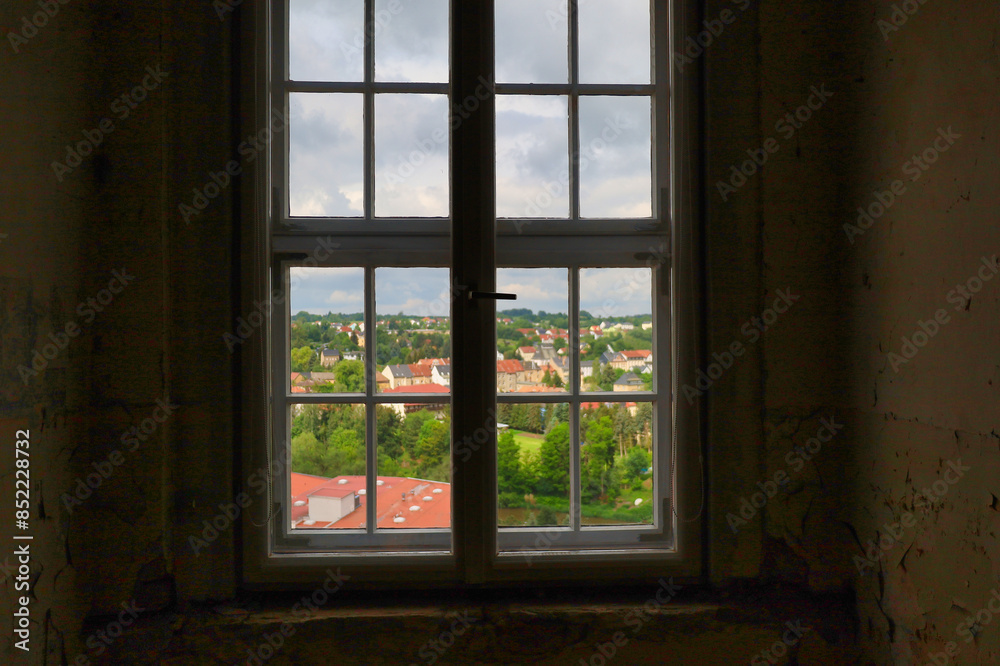 Fenster, Blick aus dem Schloss Colditz am 31. Mai 2024, Colditz, Landkreis Leipzig, Sachsen, Deutschland Fenster, Blick aus dem Schloss Colditz am 31. Mai 2024, Colditz, Landkreis Leipzig, Sachsen, Deutschland