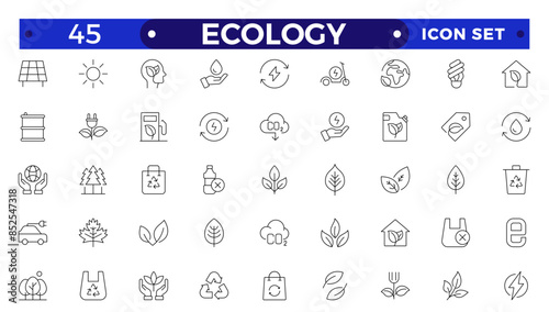 Ecology outline icon set. Icons for renewable energy, and green technology. Design elements for your projects.Set of green energy thin line icons. 