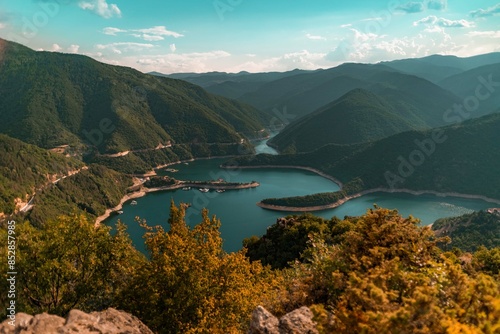 Foto Vycha lake in the mountains bulgaria