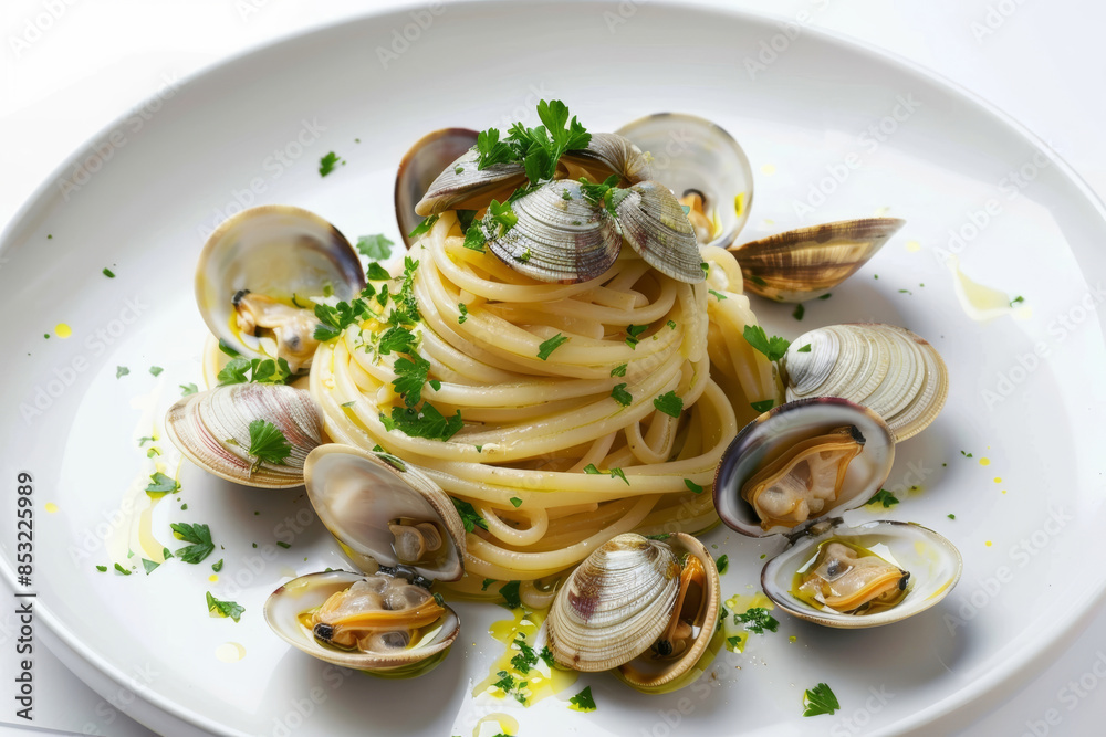 Artful Capellini with Fresh Clams and Olive Oil Drizzle Artful Capellini with Fresh Clams and Olive Oil Drizzle