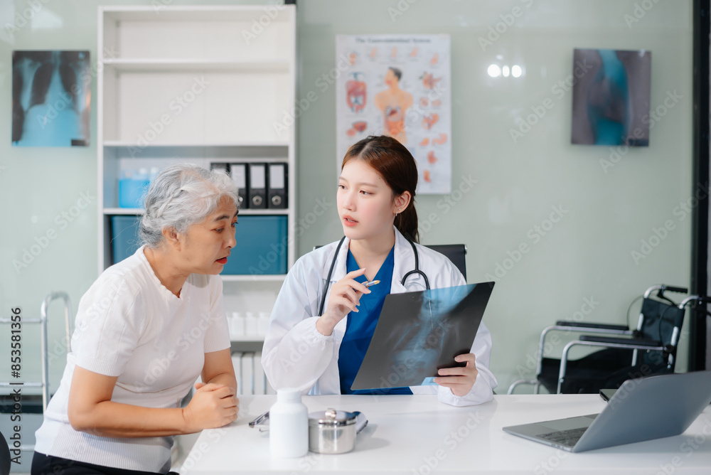 Obraz premium Portrait of female doctor explaining diagnosis to her patient. Doctor Meeting With Patient In Exam Room. A medical practitioner reassuring
