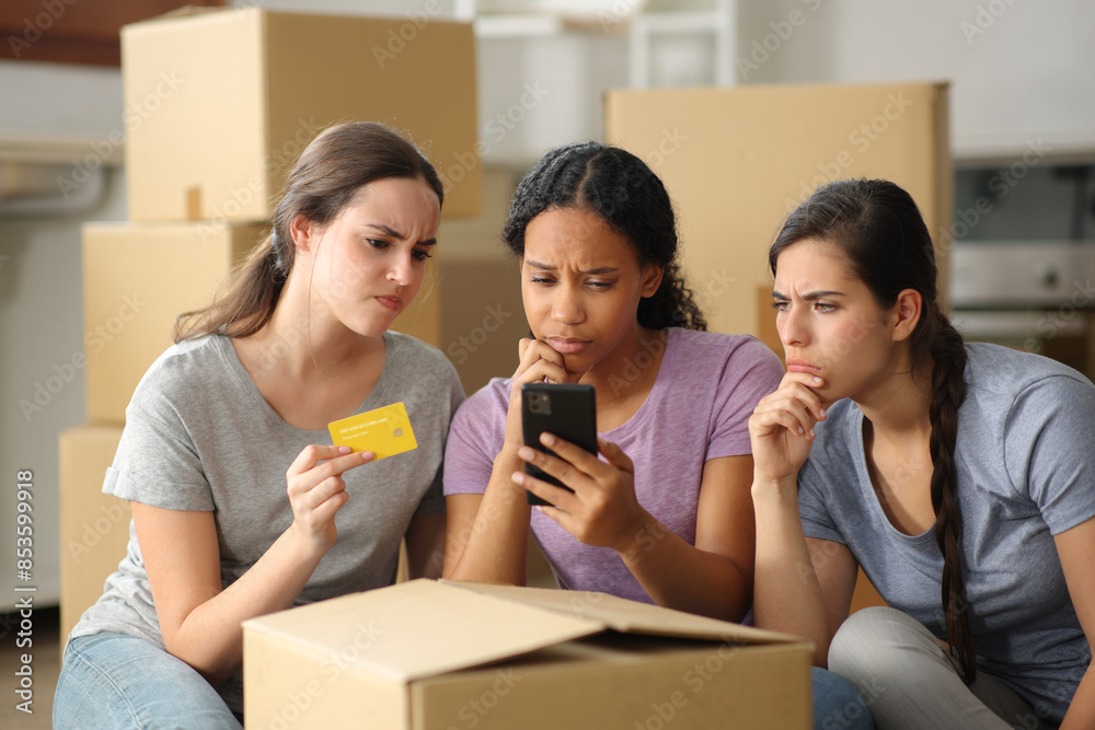 Suspicious roommates buying online moving house Suspicious roommates buying online moving house