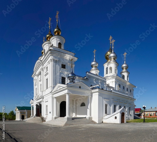 Obraz na płótnie Resurrection Cathedral in the Shuya town w salonie
