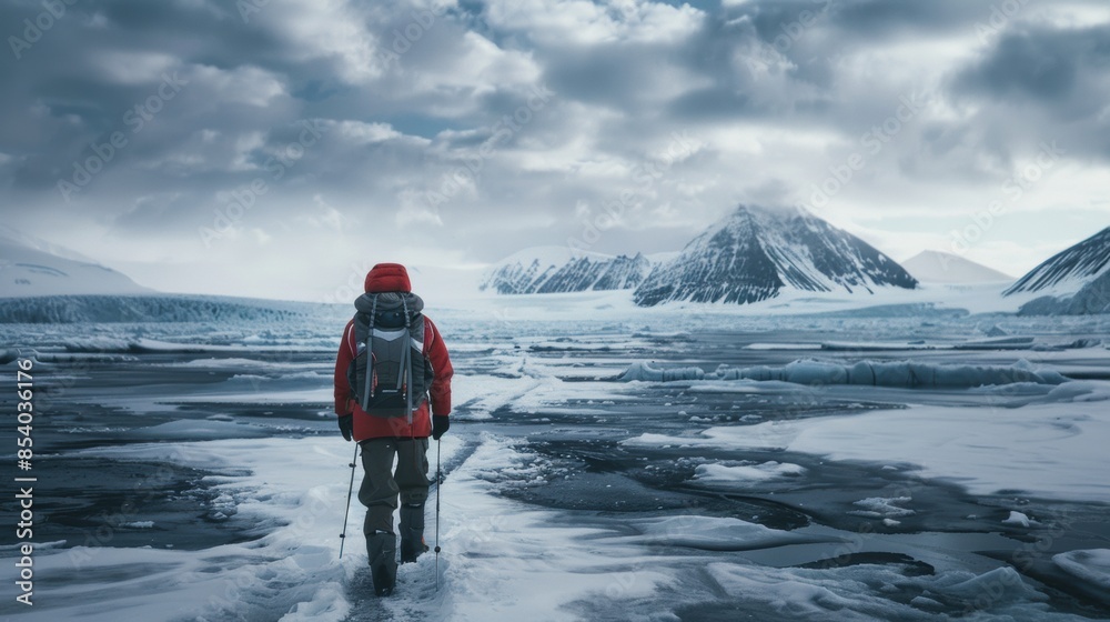 Obraz premium Arctic Explorer Journeying Through Icy Wilderness 
