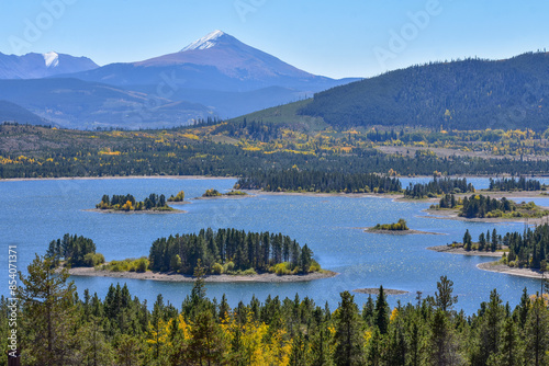 Fototapeta Naklejka Na Ścianę i Meble -  lake in the mountains