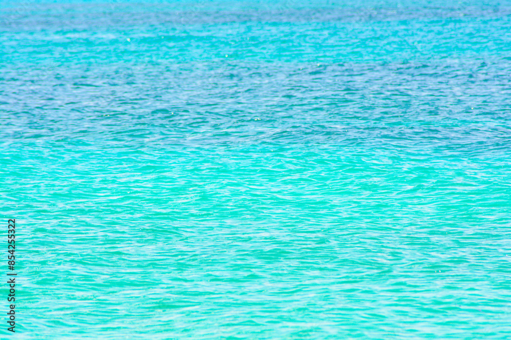Obraz premium Turquoise blue water of Caribbean sea.