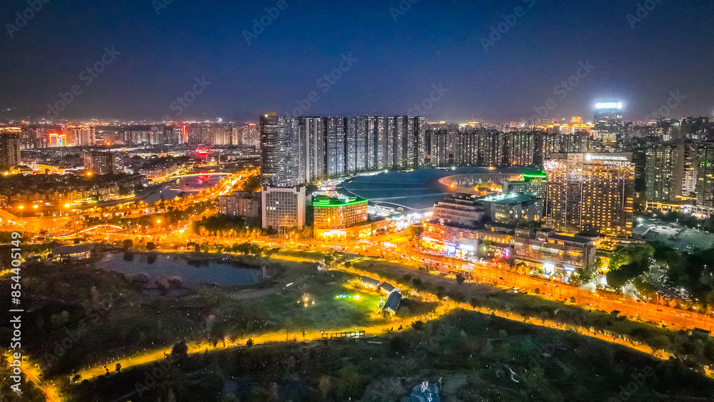 Obraz premium Night View of Chengdu SKP