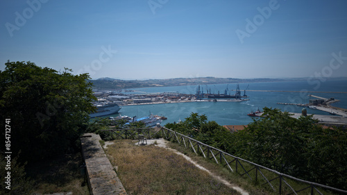 Wallpaper Mural Porto di Ancona visto dal parco del Cardeto Torontodigital.ca