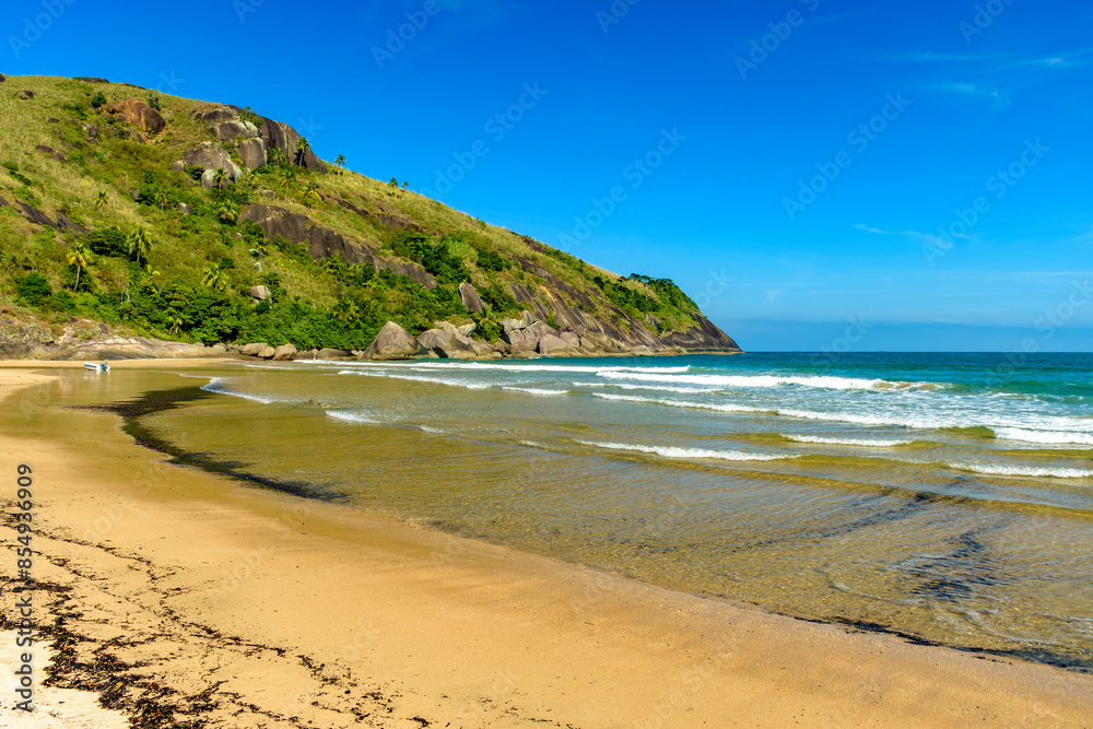 Obraz premium Coastline of Ilhabela island with the beautiful and preserved Bonete beach