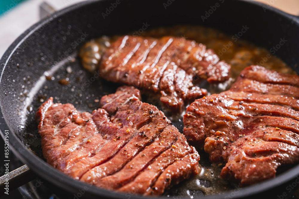 フライパンで焼いた牛タン フライパンで焼いた牛タン
