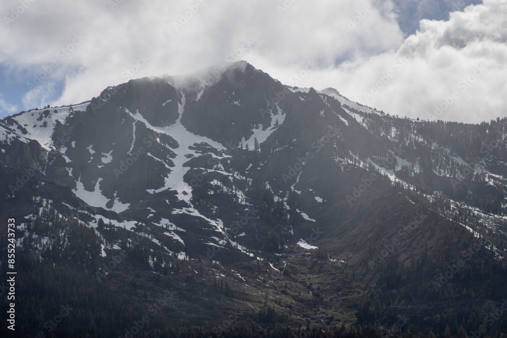 Obraz premium snow covered mountains