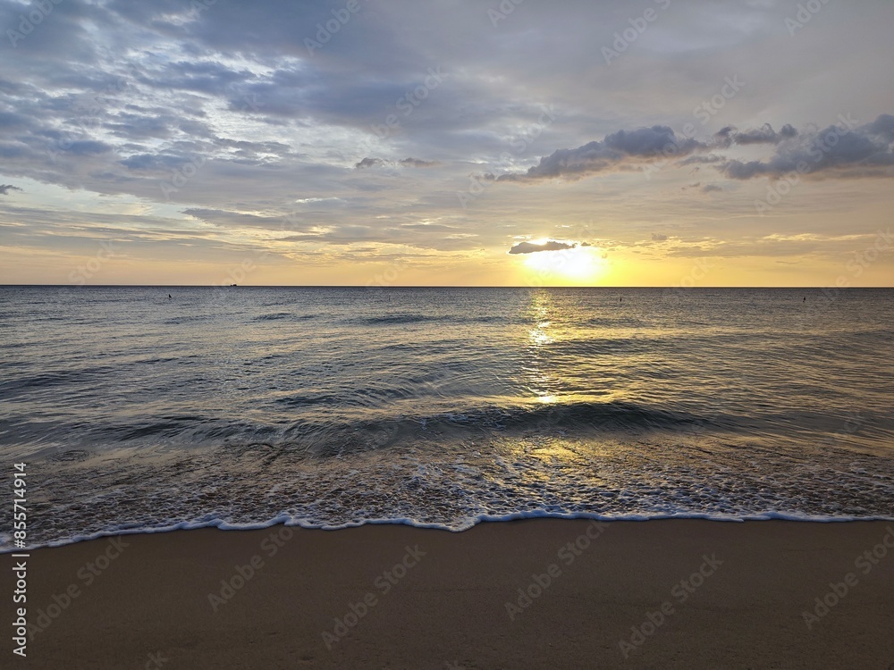 Fototapeta premium sunrise at Lang Co beach, Hue