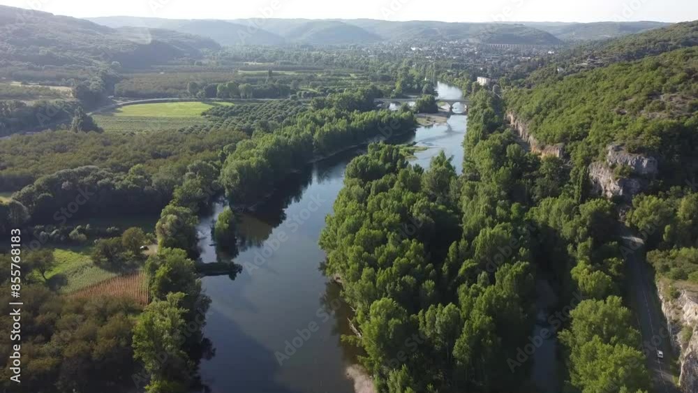 Vallée de la Dordogne Vallée de la Dordogne