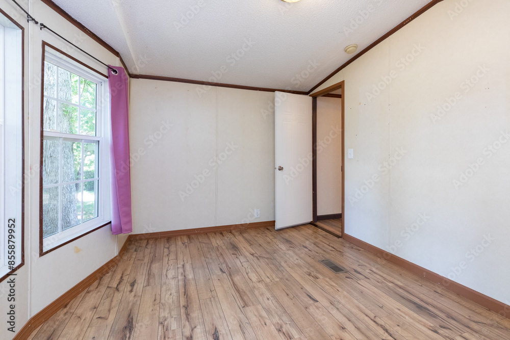 empty room empty room
