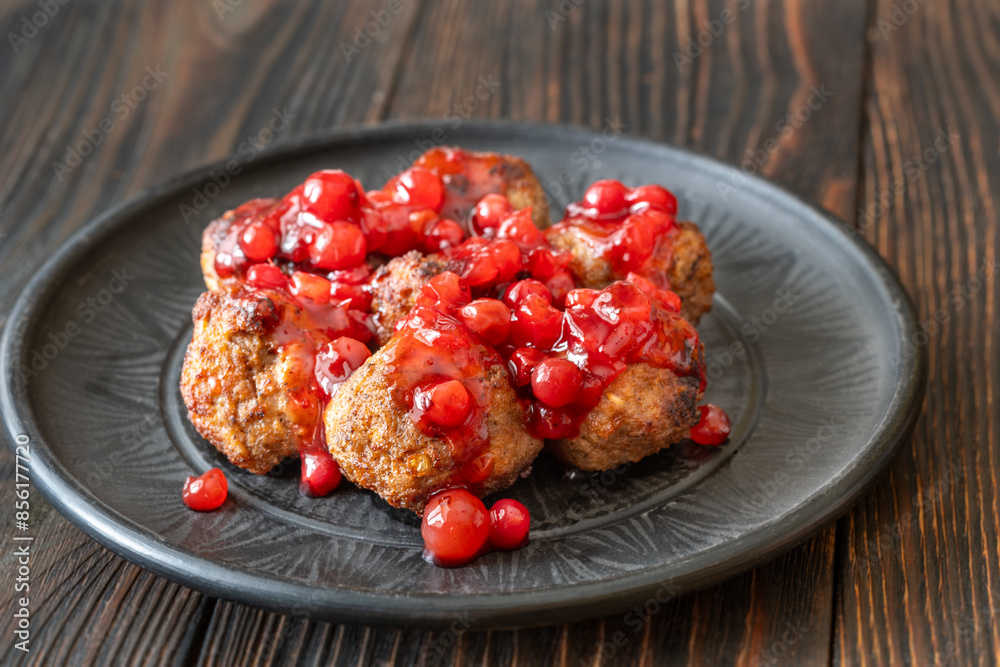 Swedish meatballs with lingonberry sauce Swedish meatballs with lingonberry sauce