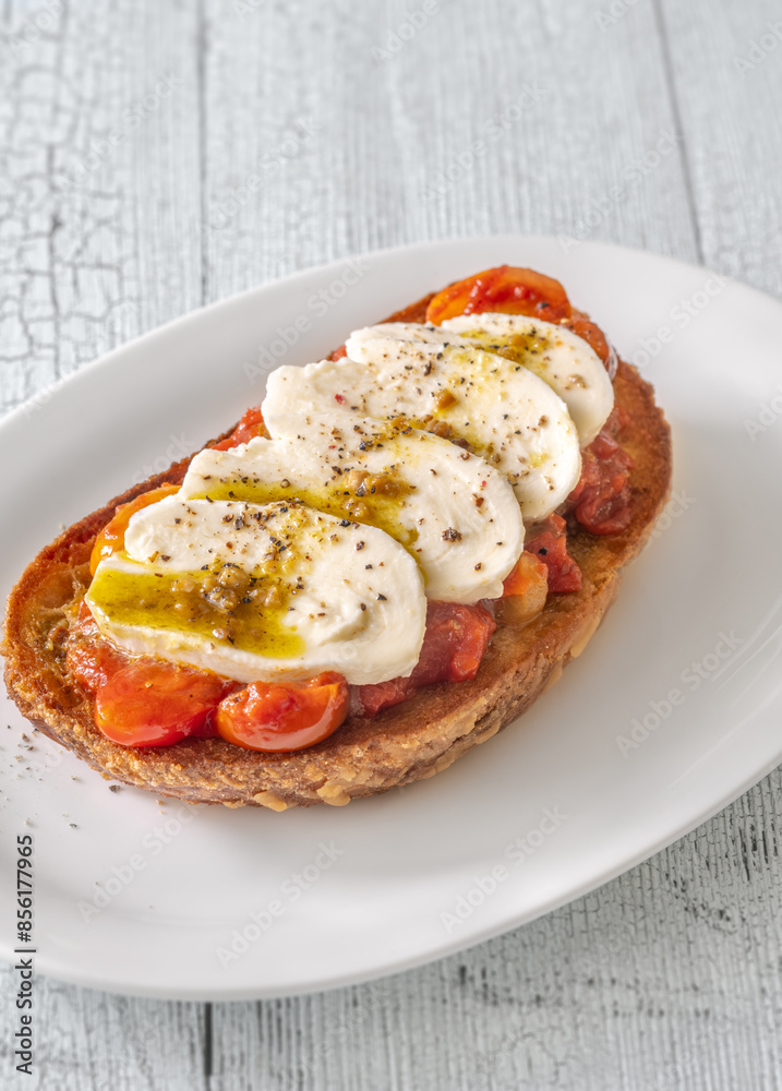 Tomato mozzarella bruschetta Tomato mozzarella bruschetta