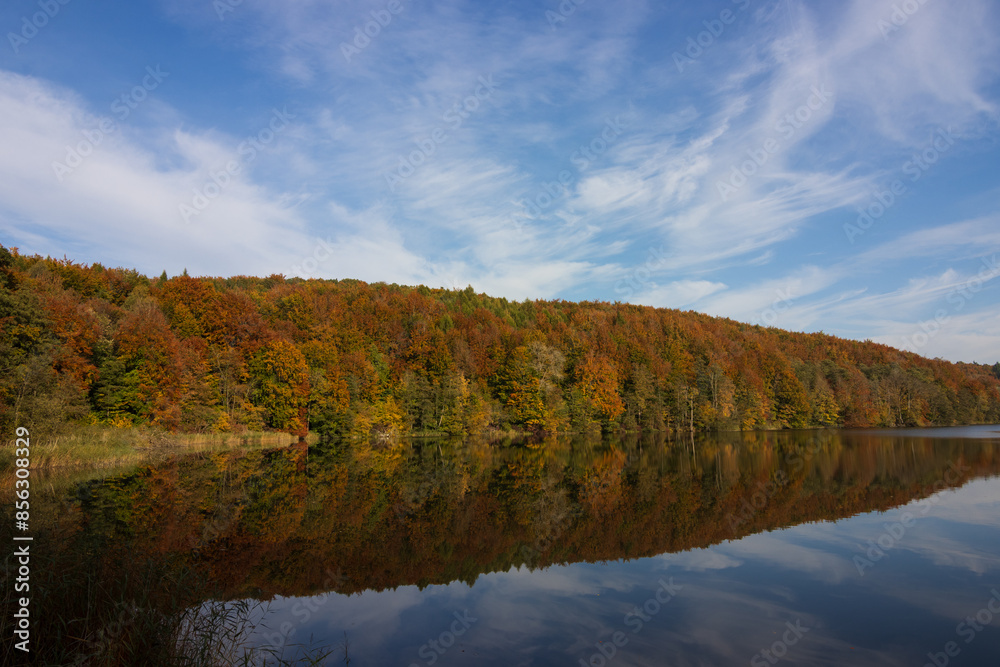 Ulkeisee im Herbst. Ulkeisee im Herbst.