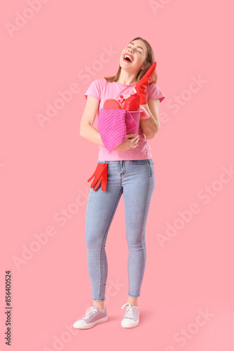 Happy young woman with clea...