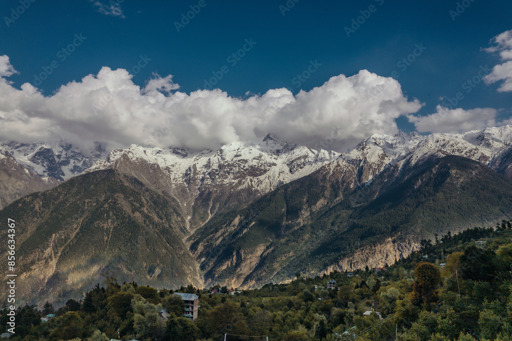 Fototapeta premium Hill Station Roghi Village Himachal Pradesh.