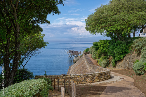 Le sentier des douaniers à Pornis