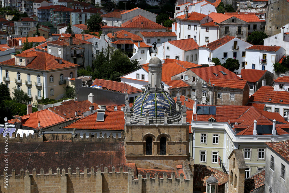 Obraz premium Top view of the old town of Coimbra in Portugal