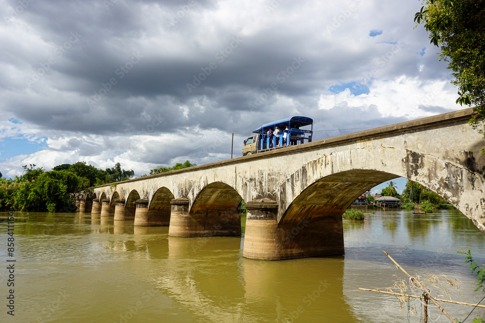 Fototapeta premium bridge over the river