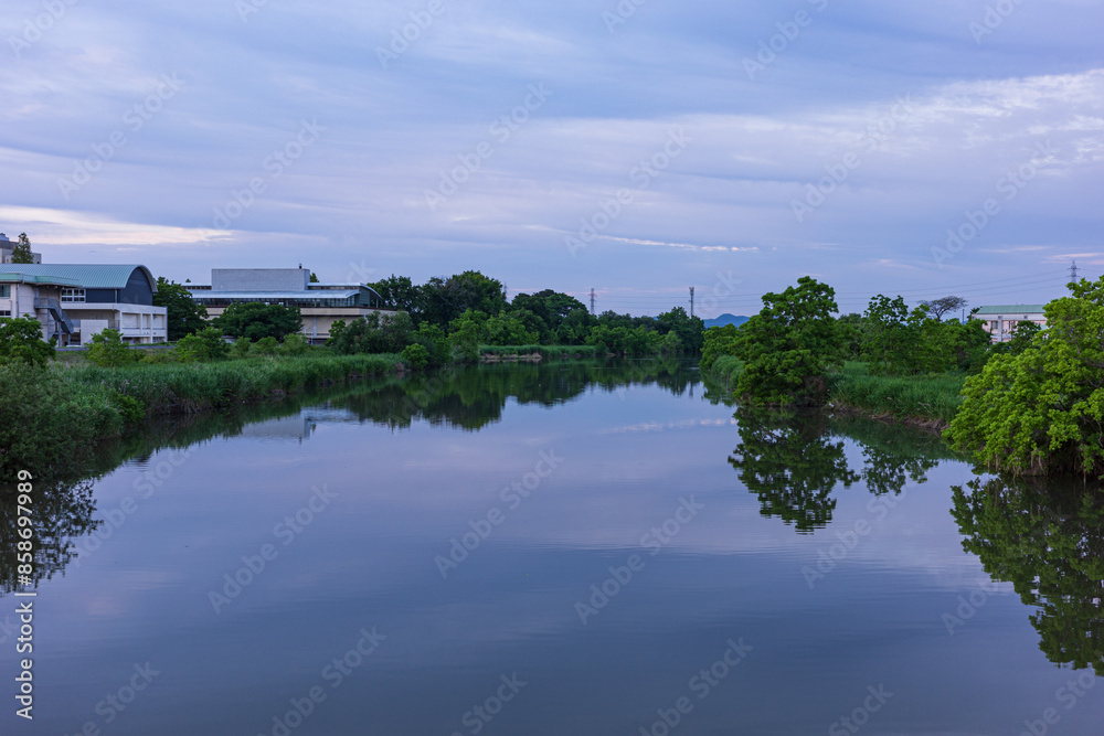 Obraz premium 日本の岡山県のとても美しい朝の風景