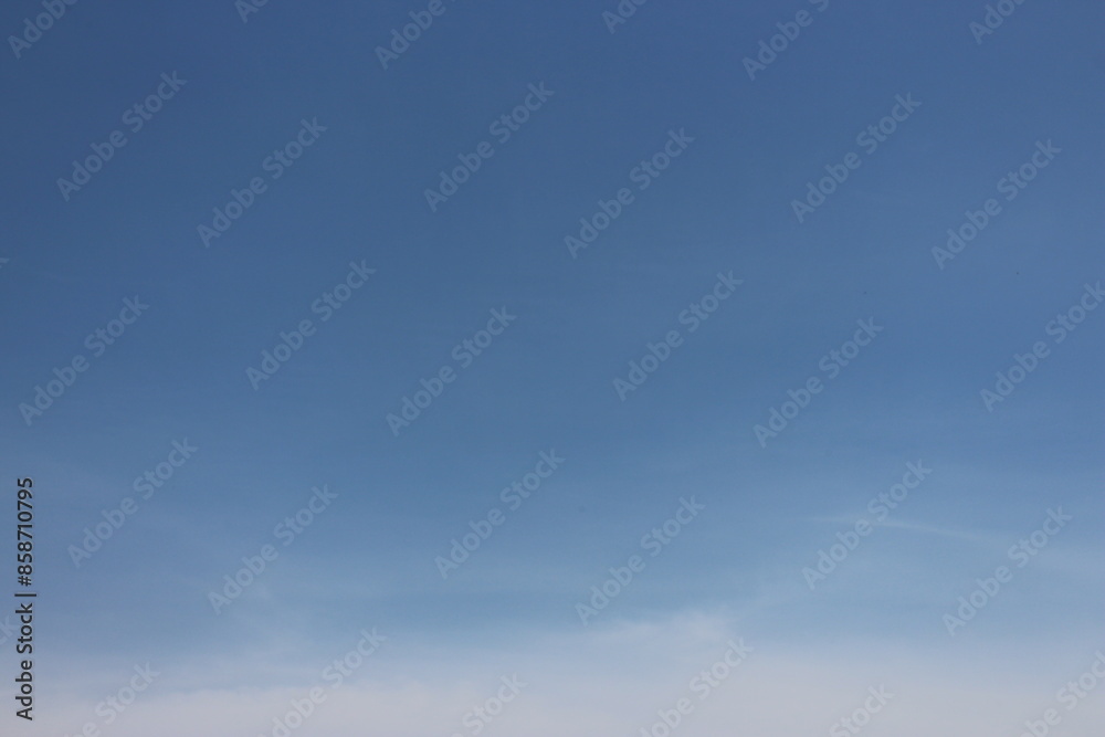 Fototapeta premium white cloud with blue sky background 