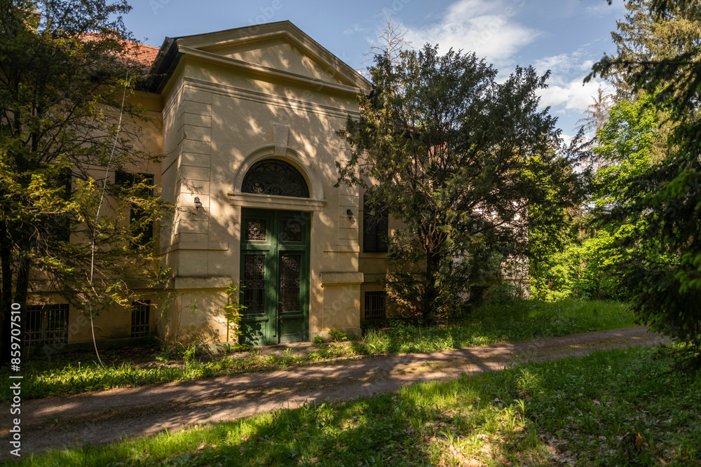 Obraz premium Old historic haunted orphanage in an abandoned palace in Hungary