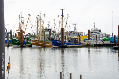 Im Hafen von Norddeich, Deutschland