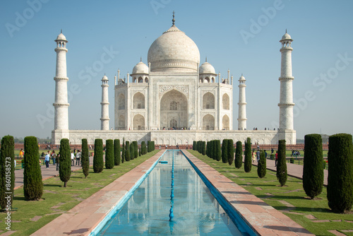 人生で一度は行ってみたいタージマハルのとても美しい風景The beautiful scenery of the Taj Mahal that you should visit at least once in your life